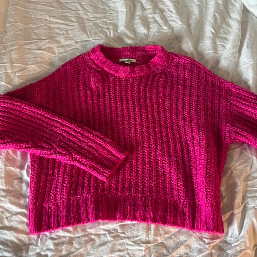 pink sweater